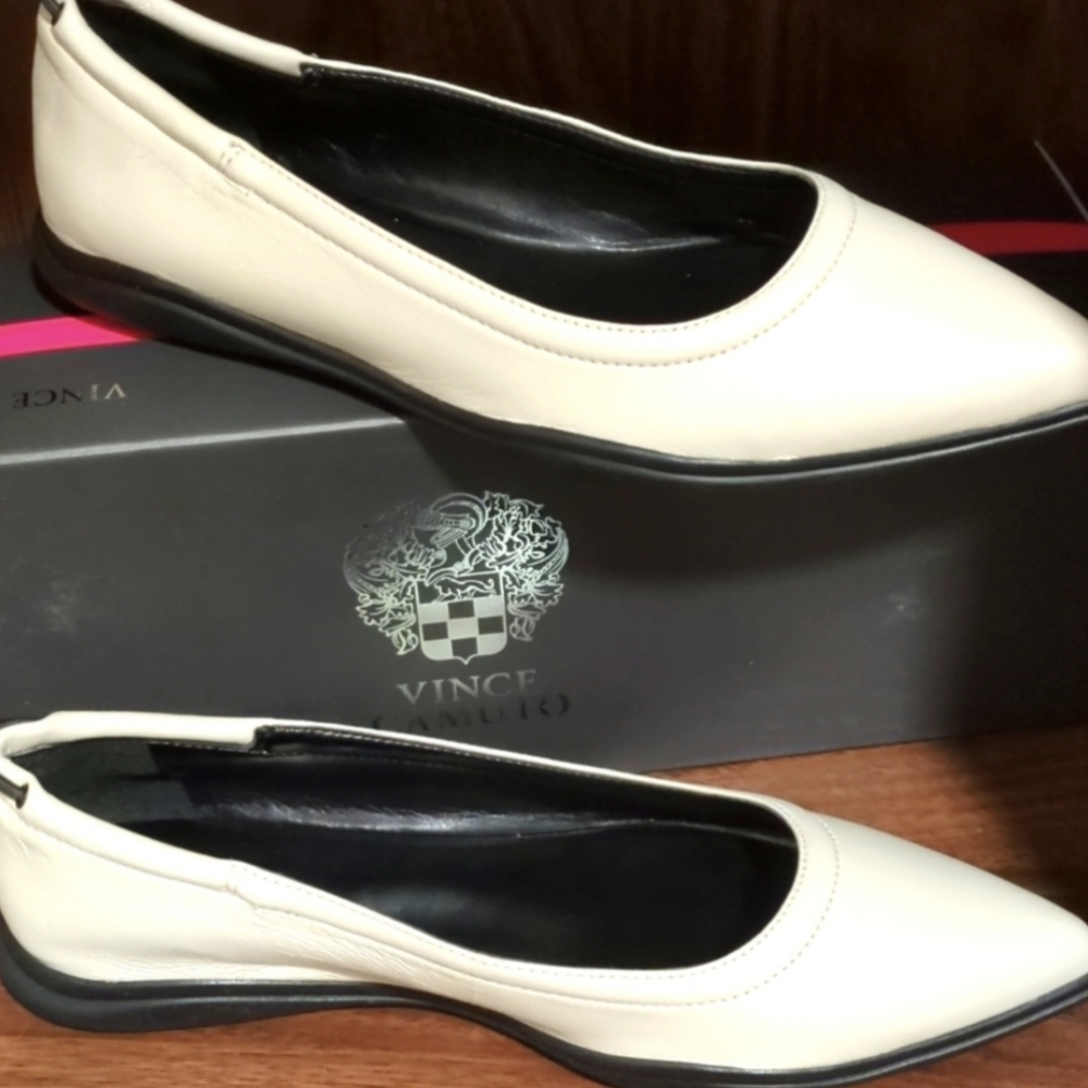 Vince Camuto VC-BENDRETA Coconut Creme Baby Sheep Flats